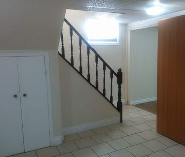 For Lease - 3429 Queenston Drive, Mississauga, Ontario - Photo 4