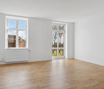 Lys 4-værelses med altan - Photo 2