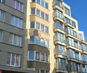 Appartement te huur in De Panne voor € 675 met 2 slaapkamers - Photo 2