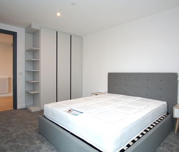 Hennessey Apartments, 5 Brigadier Walk, London, SE18 6YT - Photo 1