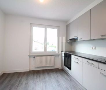 For rent in Muraz a 3.5 room apartment on the ground floor - Photo 4