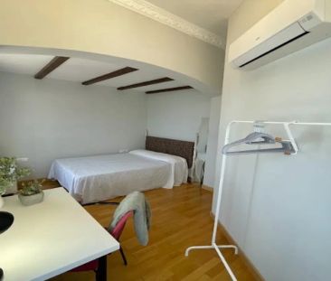 Room in a shared 12-bedroom apartment for rent in El Porvenir - Photo 1
