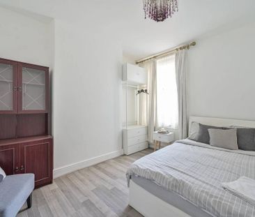 4 bedroom terraced house to rent - Photo 2