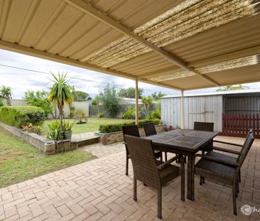 FURNISHED 4 X 2 FAMILY HOME!!! - Photo 6