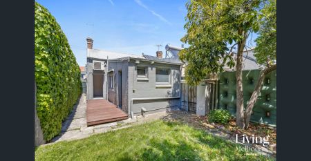 Character, Charm & Inner-City Convenience - Photo 3