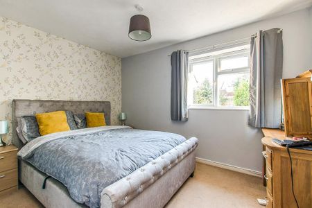 2 bedroom semi-detached house to rent - Photo 2