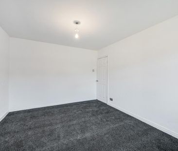 2 bedroom semi-detached bungalow to rent - Photo 5