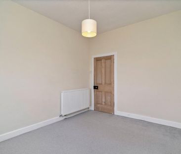 5 bedroom detached house to rent - Photo 1