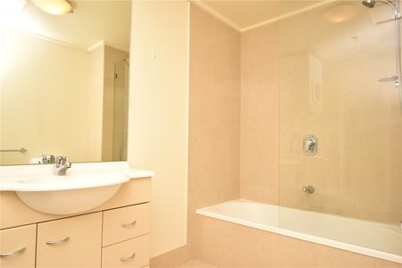 2503/668 Bourke Street - Photo 5