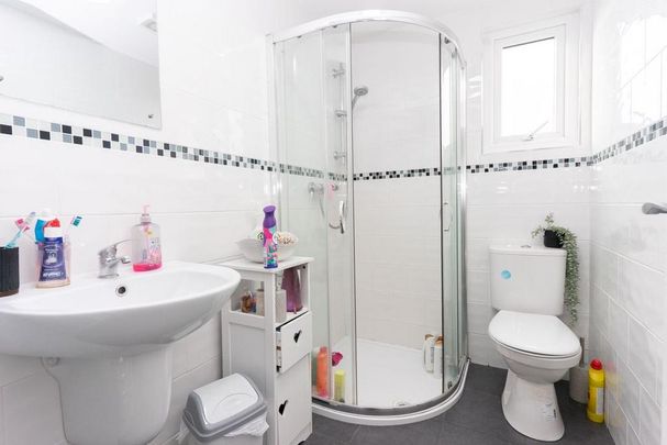 5 bedroom terraced house to rent - Photo 1