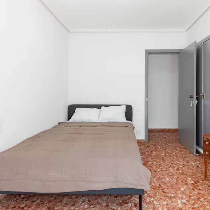 Avenida del Cid, Valencia, Valencian Community 46014 - Photo 1