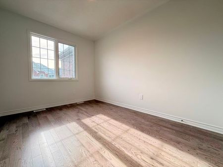 For Lease - 11 Moss Drive, Markham, Ontario - Photo 5