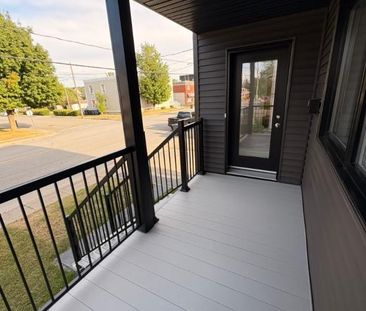 4 ½ rénové à louer – Disponible dès maintenant - Photo 1