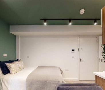 Studio to rent - Photo 1