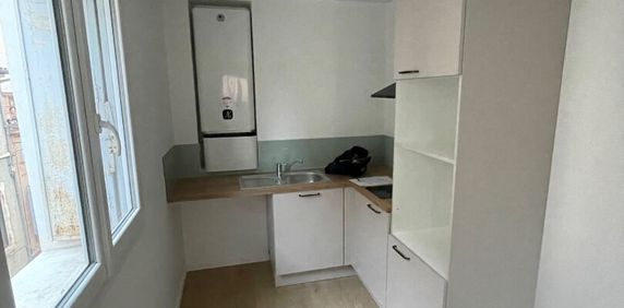 Location Appartement 2 pièces 42m² - Photo 2