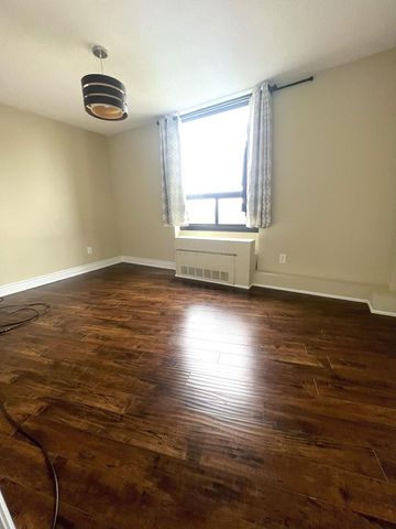 For Lease - 50 Mississauga Valley Unit# 916, Mississauga, Ontario - Photo 3