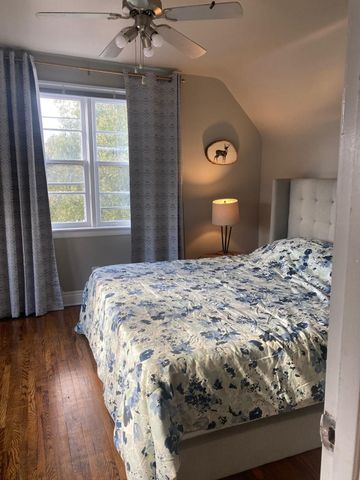 For Lease - 11 Morton Avenue, East Gwillimbury, Ontario - Photo 2