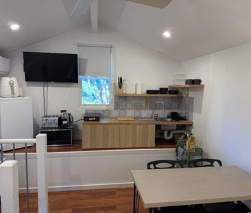 Redfern - Photo 4