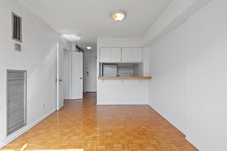 For Lease - 80 St. Patrick Street Unit# 714, Toronto, Ontario - Photo 2