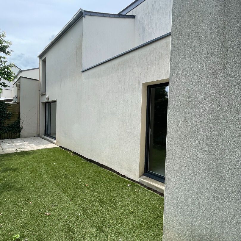 Maison de 5 pièces sur un terrain de 286 m² - Photo 1