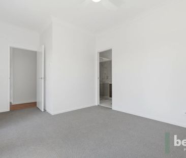 Beautiful Brand New Family Home - Photo 4