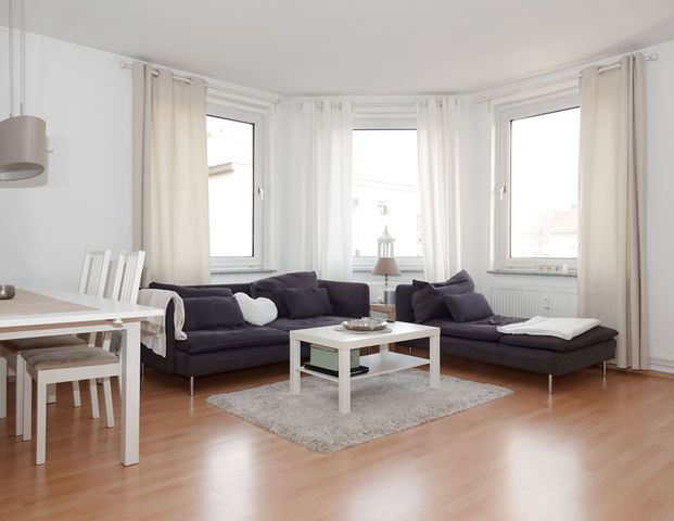 Großzügige & helle 2-Zimmer-Wohnung mit moderner Ausstattung in bevorzugter Lage - Foto 1