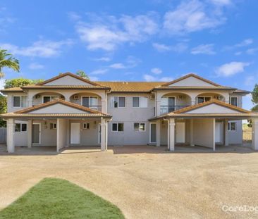 Tranquil Mountain Views Await in Rosslea Townhouse - Photo 5