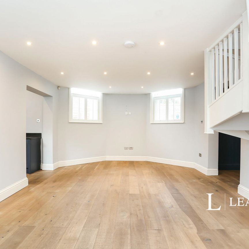 2 bedroom house to rent Willoughby Lane, Bromley, BR1 - Photo 1