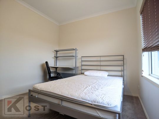 Point Cook - Photo 1