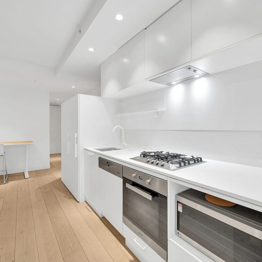 Fully Furnished 2-Bedroom Apartment in Prime South Yarra Location - Photo 1