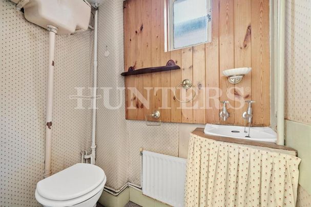 3 bedroom flat to rent - Photo 1