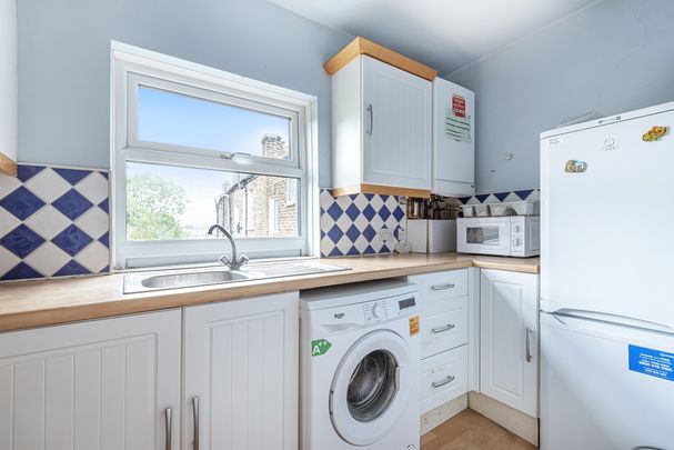 York Road, Acton, London, W3 - Photo 1