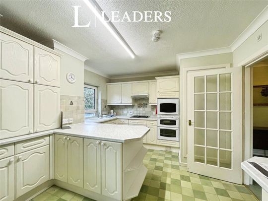 apartment to rent Christchurch Road, Bournemouth, Dorset, BH1 - Photo 1