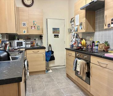 1 bedroom in a house share to rent - Photo 5