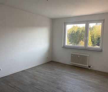 Hübsche 2-Zi.-Whg. mit neuem Wannenbad und Balkon - Photo 1