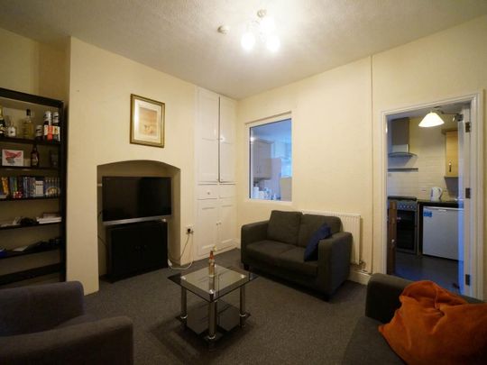 19 Friars Road - Photo 1