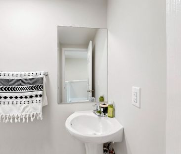 For Lease - 6020 Derry Road Unit# 68, Milton, Ontario - Photo 6