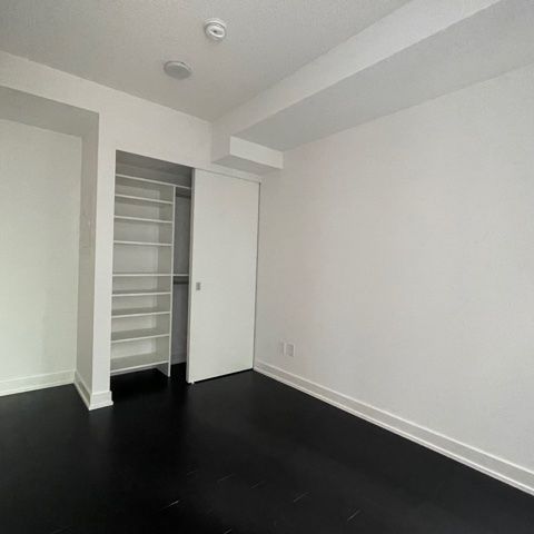 For Lease - 25 Richmond Street Unit# 309, Toronto, Ontario - Photo 1