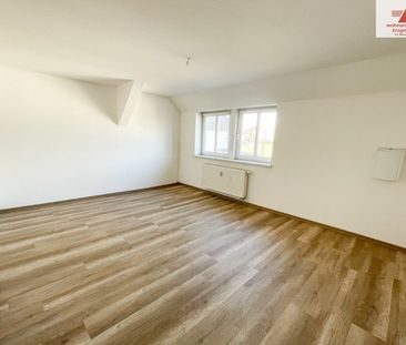 Geräumige 2-Raum-Dachgeschosswohnung in Deutscheinsiedel - Foto 2