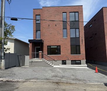 For Lease - 1301 Dorchester Avenue Unit# 4, Carlington - Central Park, Ontario - Photo 2