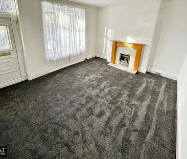 Lake Street, Gornal, DY3 - Photo 5