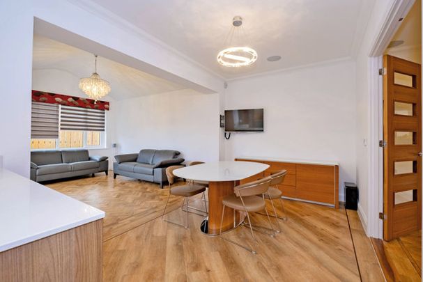 39 Countesswells Close, AB15 8LY, Aberdeen - Photo 1