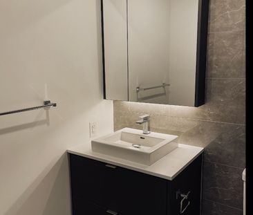 For Lease - 7 Smith Crescent Unit# 302, Toronto, Ontario - Photo 4