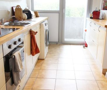 Appartement te huur in Schaarbeek voor € 980 met 1 slaapkamer - Photo 4