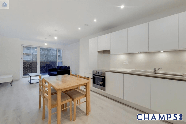 2 bedroom flat to rent - Photo 1