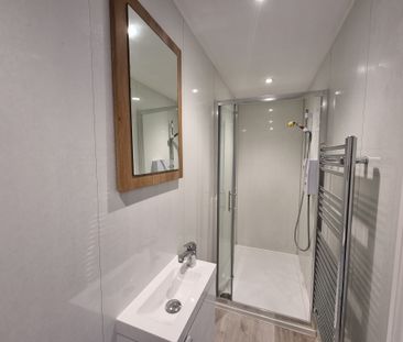 Upper Cornaway Lane, Fareham - Photo 5