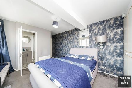 Solway, East Tilbury, Tilbury - Photo 5