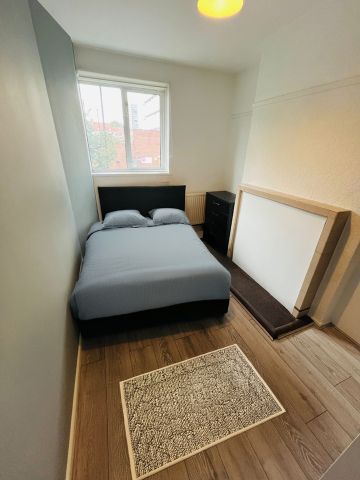 Room in a Shared Flat, Stunning Double Room In Camberwell, SE5 - Photo 2