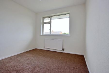 2 bedroom maisonette to rent - Photo 3