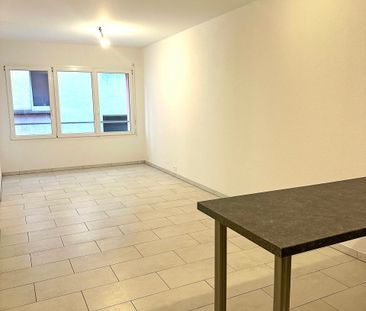 Discret appartement de 2.5 pièces en plein centre ville - Photo 5